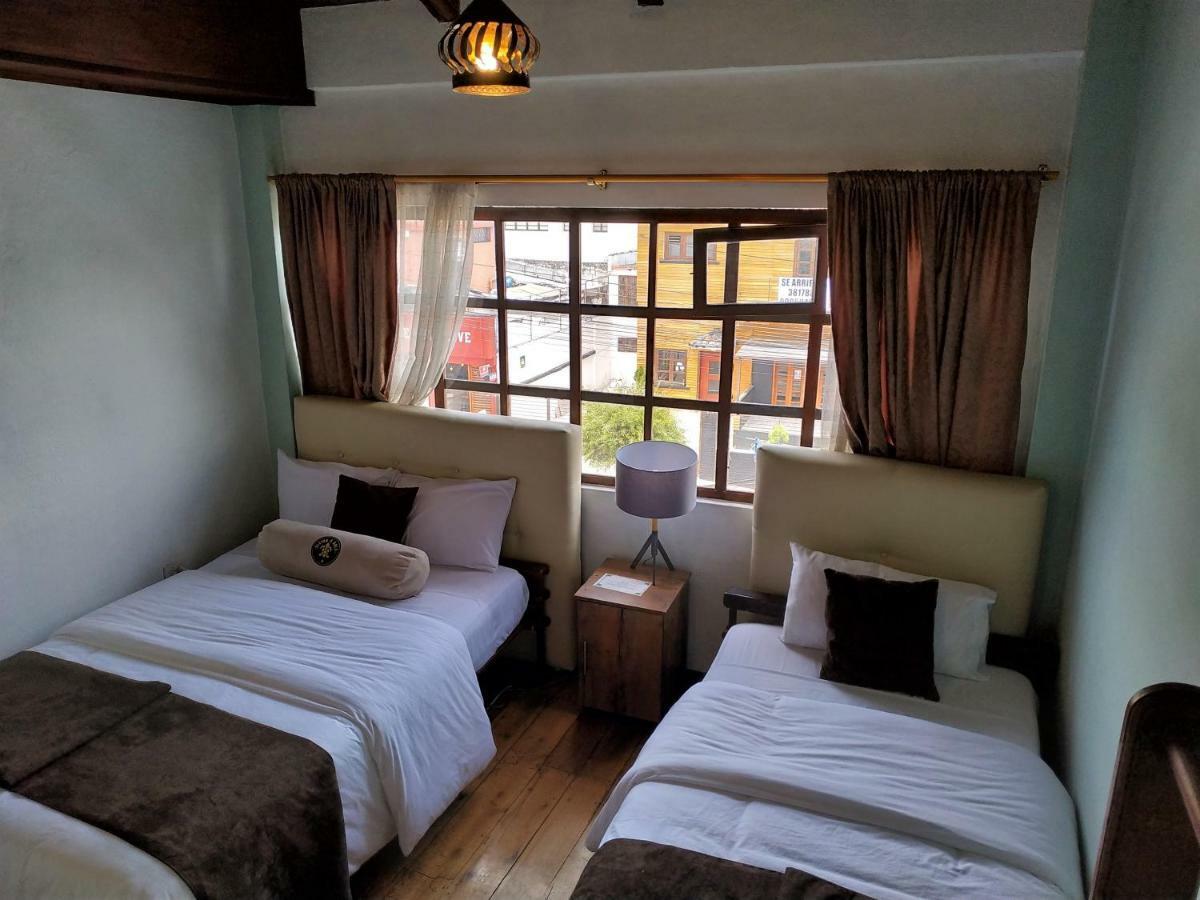 Aleida'S Hostal Puembo Dış mekan fotoğraf